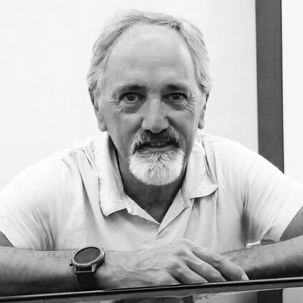 alberto sagardia, pianiste de l'Académie Internationale de Danse de Biarritz